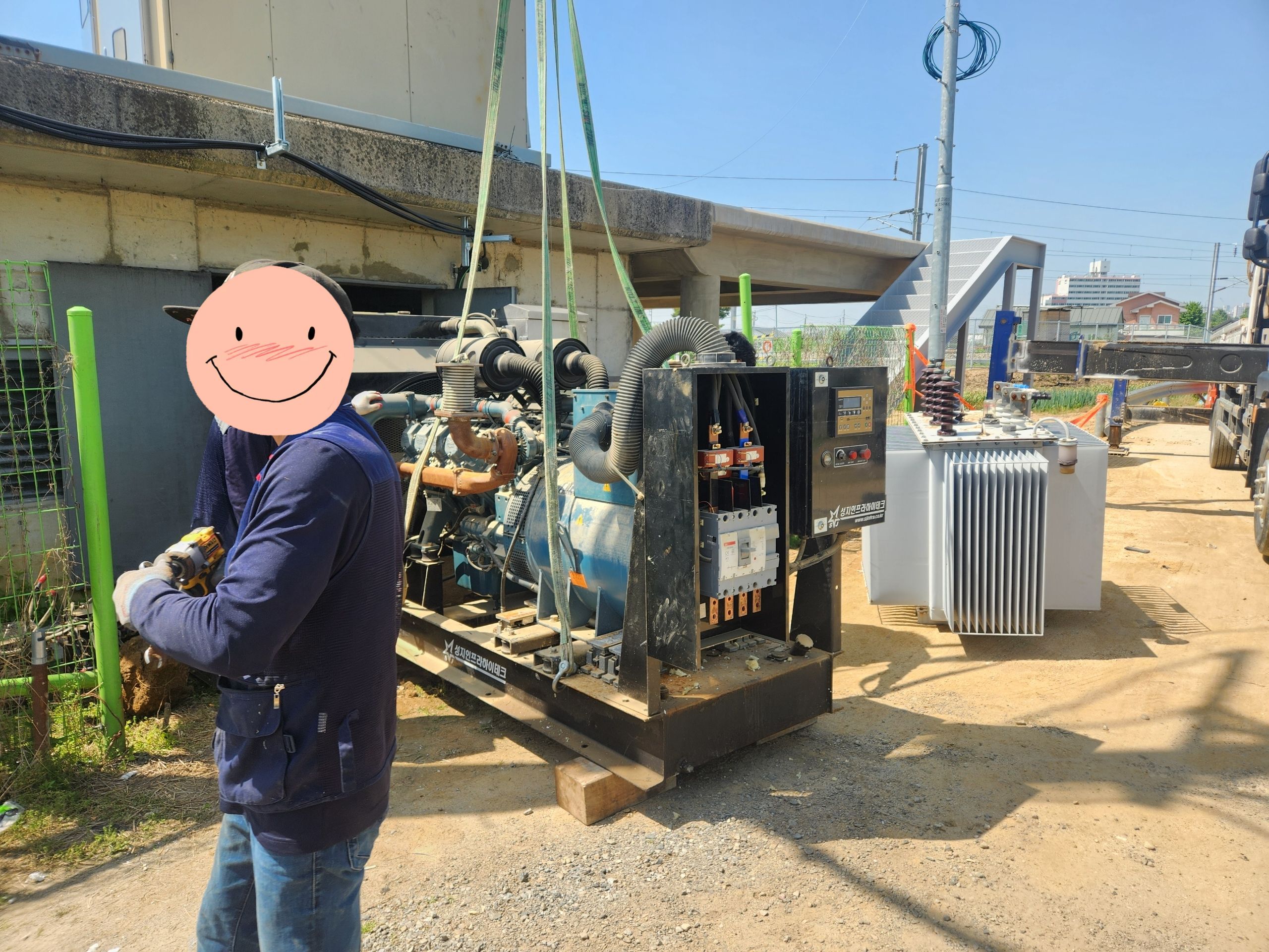 변전실 철거와 대형 변압기 해체부터 관련 행정 서류 처리까지, 하나트랜스의 실제 작업 사례와 수행 과정입니다.